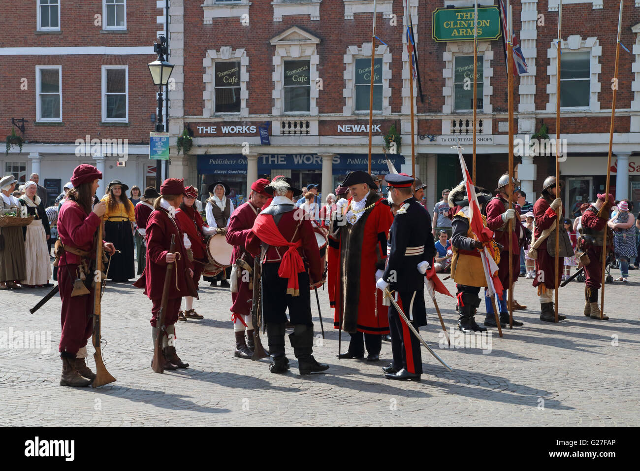 Le groupe de reconstitution Hogan-vexel la reddition de Newark On Trent aux parlementaires après le dernier siège de la ville Banque D'Images