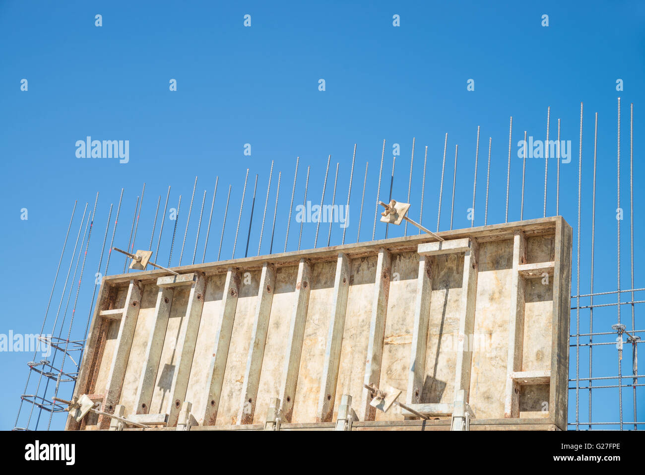 L'emboîtage en cours d'installation sur un chantier Banque D'Images