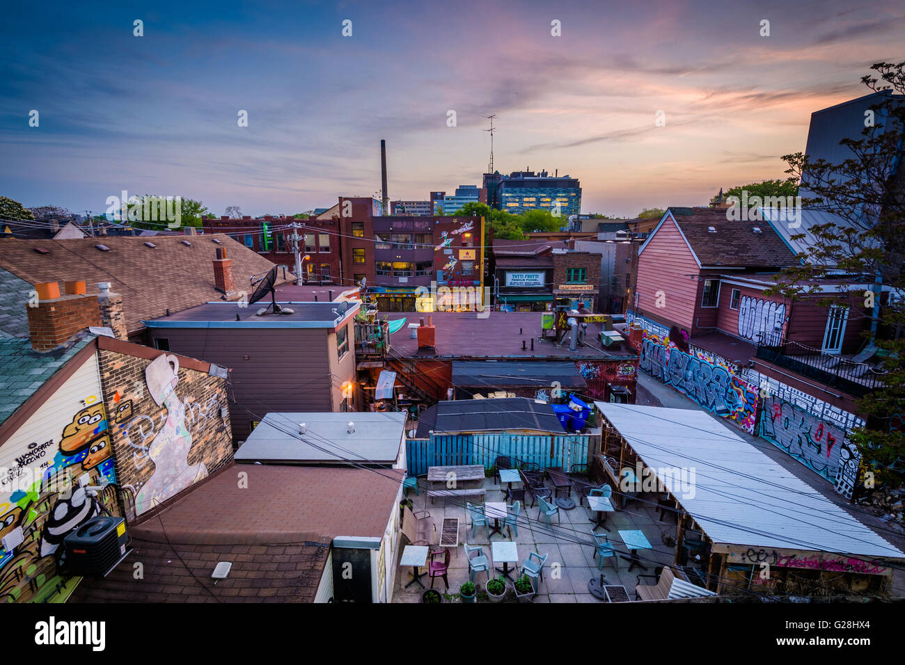 Vue du coucher de Kensington Market, à Toronto, en Ontario. Banque D'Images