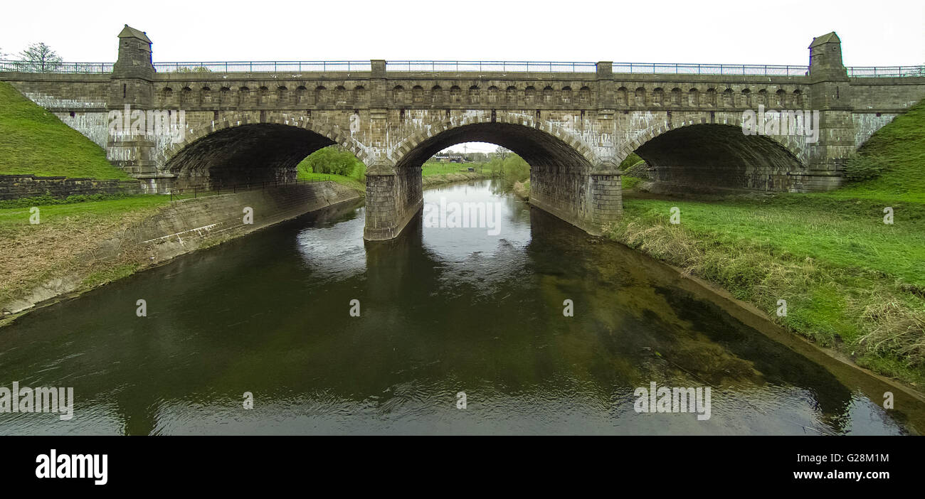 Vue aérienne, ancien ride, la construction d'un pont, de l'eau pont sur la lèvre, canal désaffecté, Lippeauen flux flux Lippe, conservation, Banque D'Images