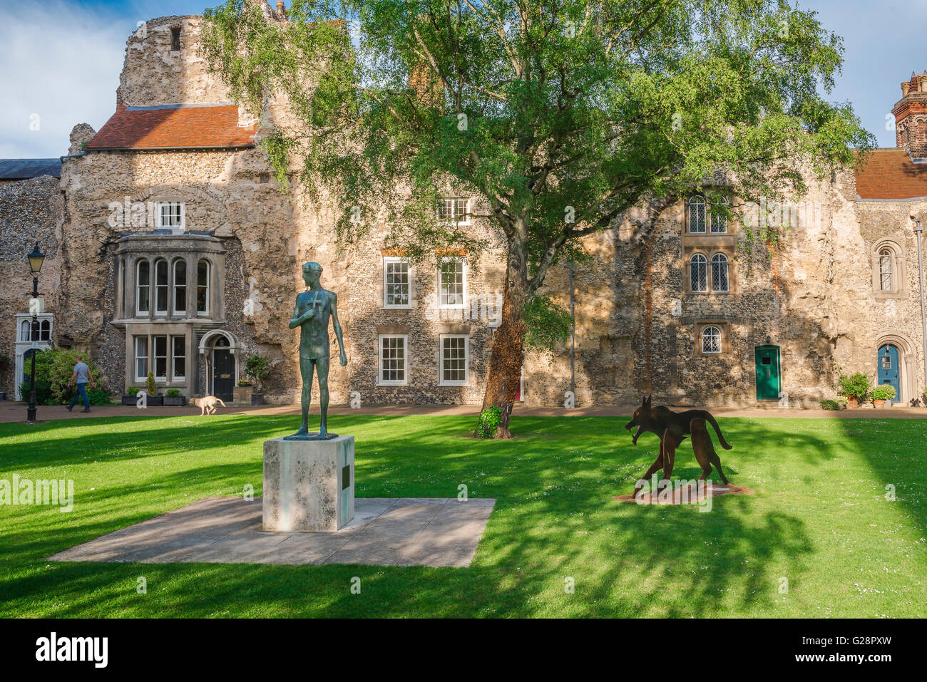 Abbaye de Bury St Edmunds, vue sur la cathédrale proche de Bury St
