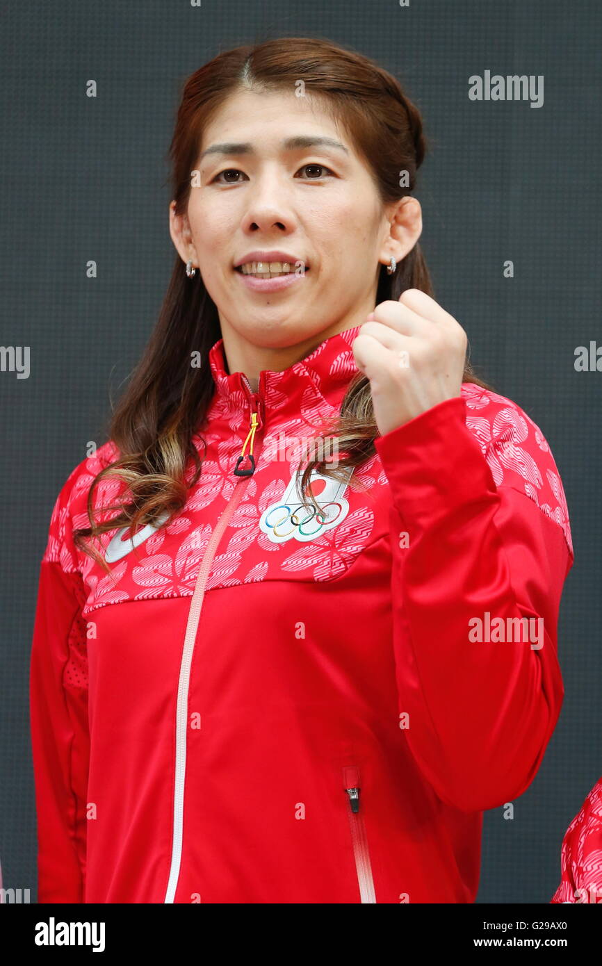 Tokyo, Japon. 26 mai, 2016. Saori Yoshida (JPN) : une conférence de presse au sujet de la présentation de l'équipe nationale japonaise de sport officiel des Jeux Olympiques de Rio de Janeiro en 2016 Tokyo, Japon . Credit : Sho Tamura/AFLO SPORT/Alamy Live News Banque D'Images