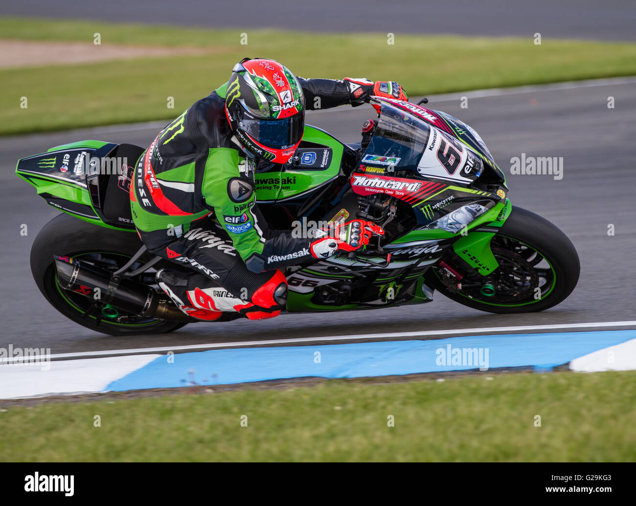Donington Park, Royaume-Uni. 27 mai, 2016. World Superbikes britannique d'Acerbis 7 Ronde à Donington Park. # 66 Tom Sykes - l'équipe KAWASAKI RACING TEAM à la Melbourne Hairpin Crédit : Steven re/Alamy Live News Banque D'Images