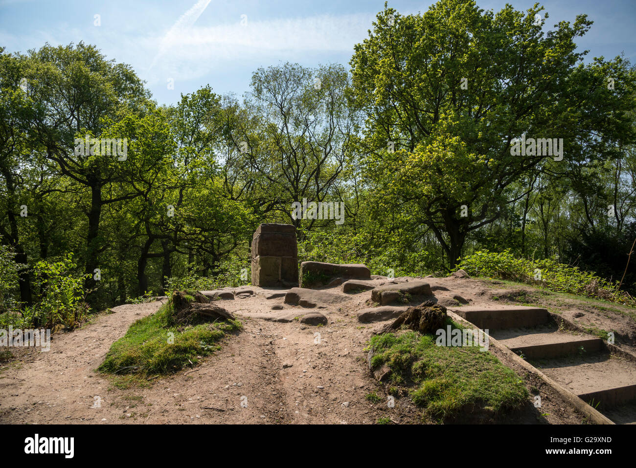 L'Armada beacon à Alderley Edge dans le Cheshire, en Angleterre. Banque D'Images