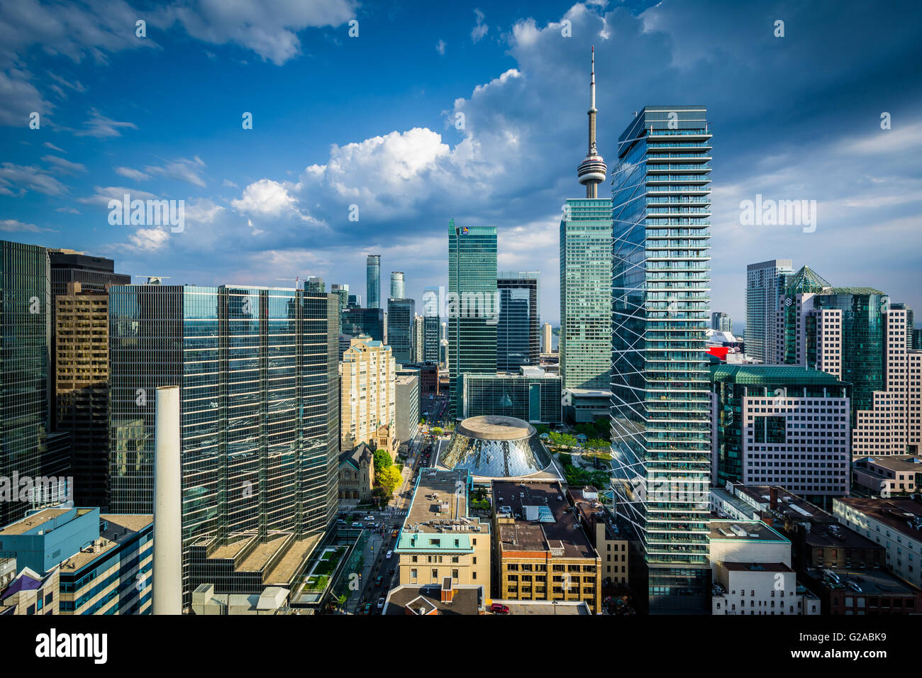 Vue de bâtiments modernes dans le centre-ville de Toronto, Ontario. Banque D'Images