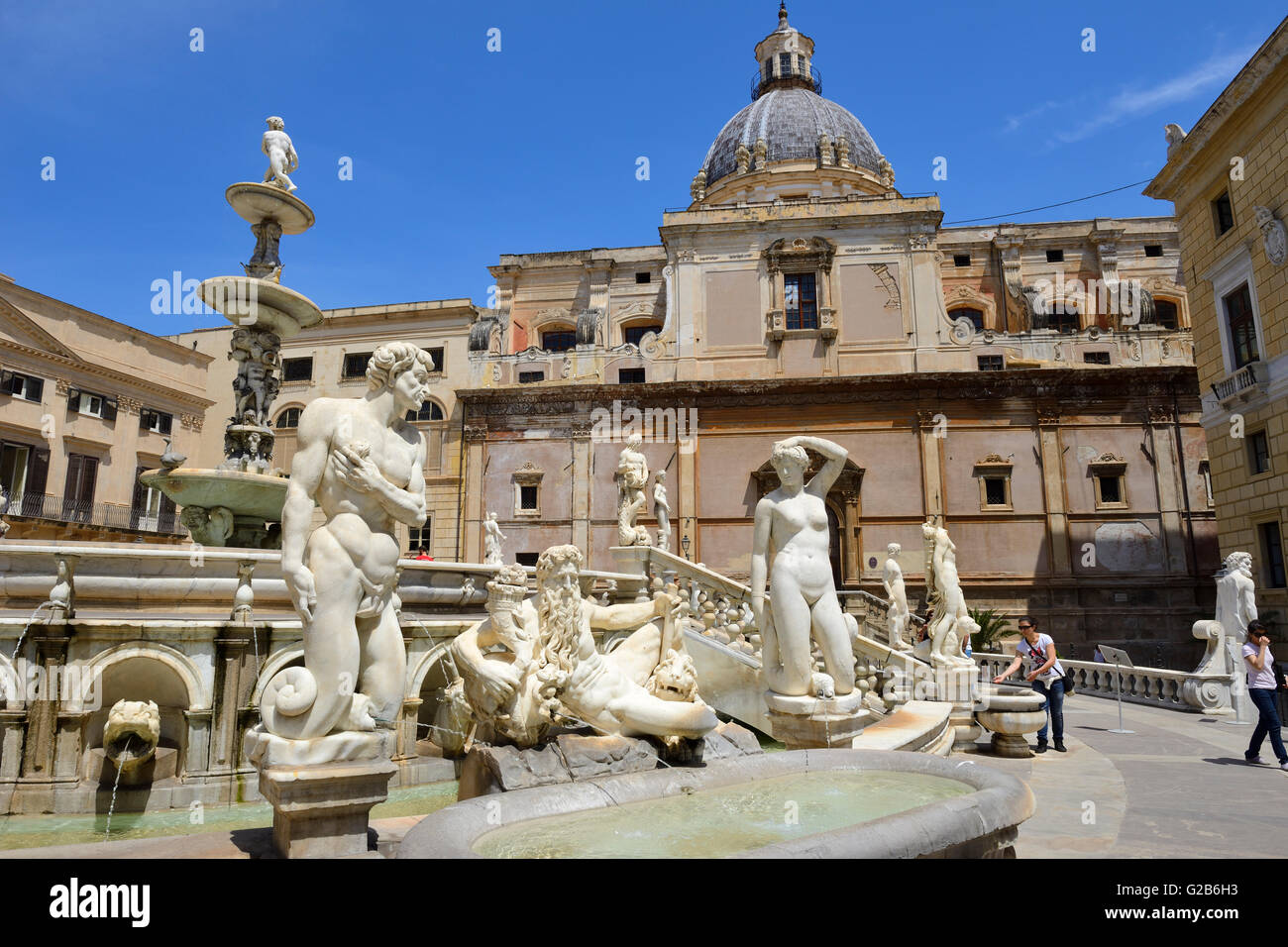Fontana Pretoria Fontaine de la Piazza Pretoria, Palerme, Sicile, Italie Banque D'Images