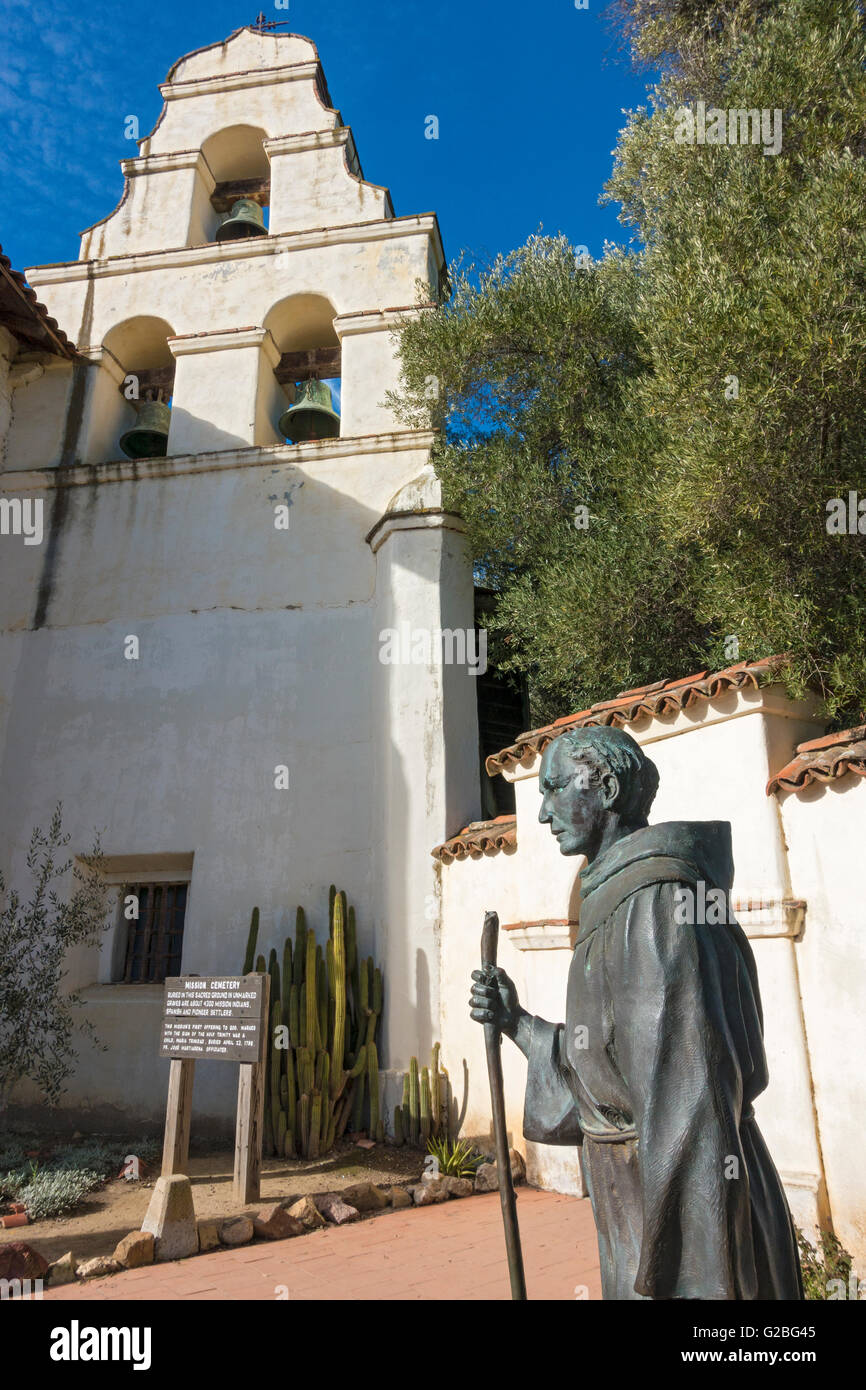 La Californie, San Juan Bautista, Mission Père Junipero Serra statue Banque D'Images