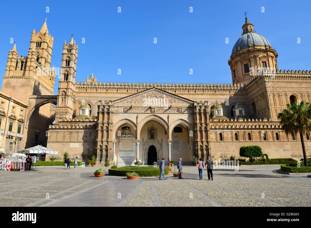 La cathédrale de Palerme (Notre Dame de l'Assomption) à Piazza Sett'Angeli, Palerme, Sicile, Italie Banque D'Images