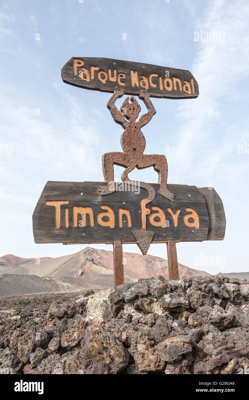 Inscrivez-vous à l'entrée du Parque Nacional Timanfaya, Lanzarote, îles Canaries, Espagne Banque D'Images