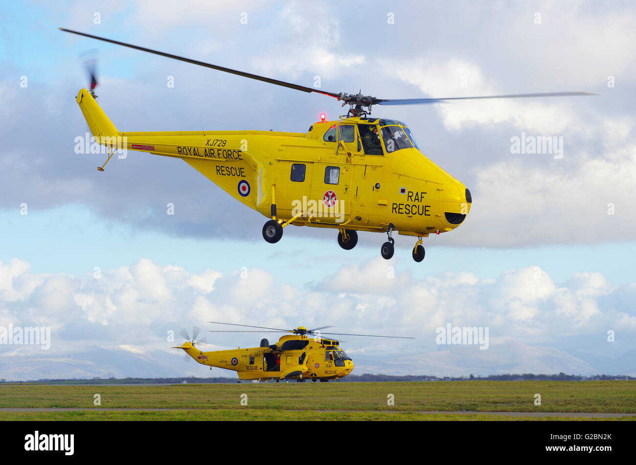 Westland Whirlwind XJ729 et Sea KingXZ596 Helicopters, à la vallée de la RAF Banque D'Images