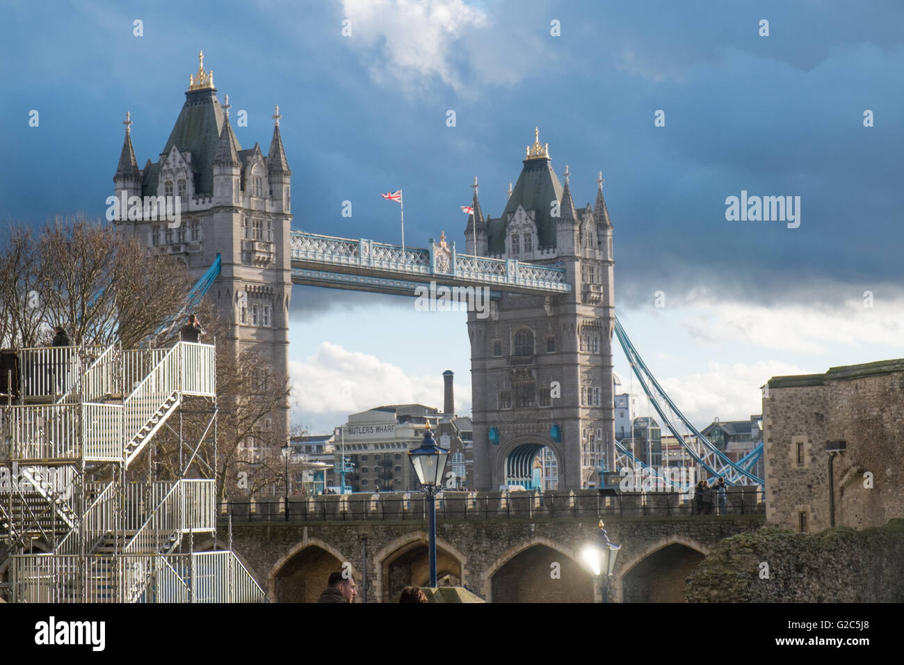 Londres célèbre Tower Bridge structure construite au 19e siècle, Londres, Angleterre Banque D'Images
