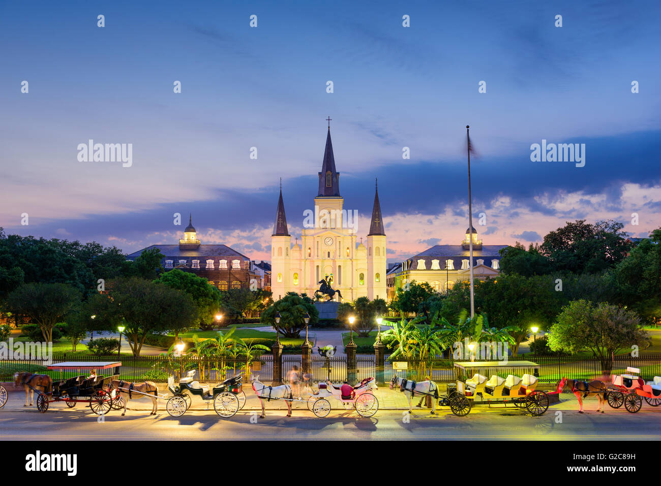 La Nouvelle Orléans, Louisiane, USA à Cathédrale St Louis et Jackson Square. Banque D'Images