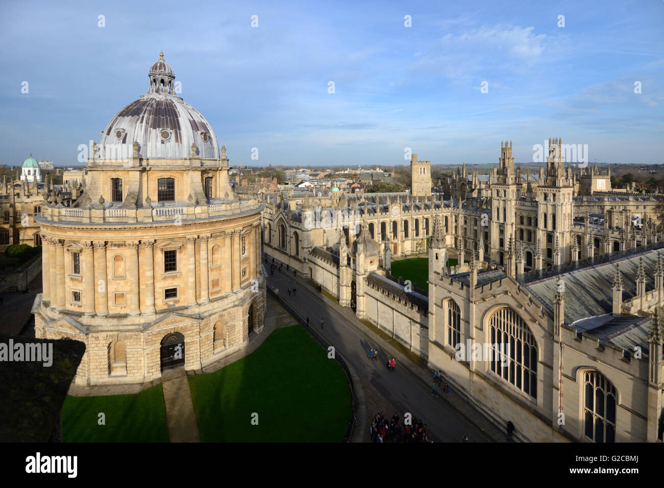 Radcliffe Camera & Flèches et toits de All Souls College de l'Université Oxford en Angleterre Banque D'Images