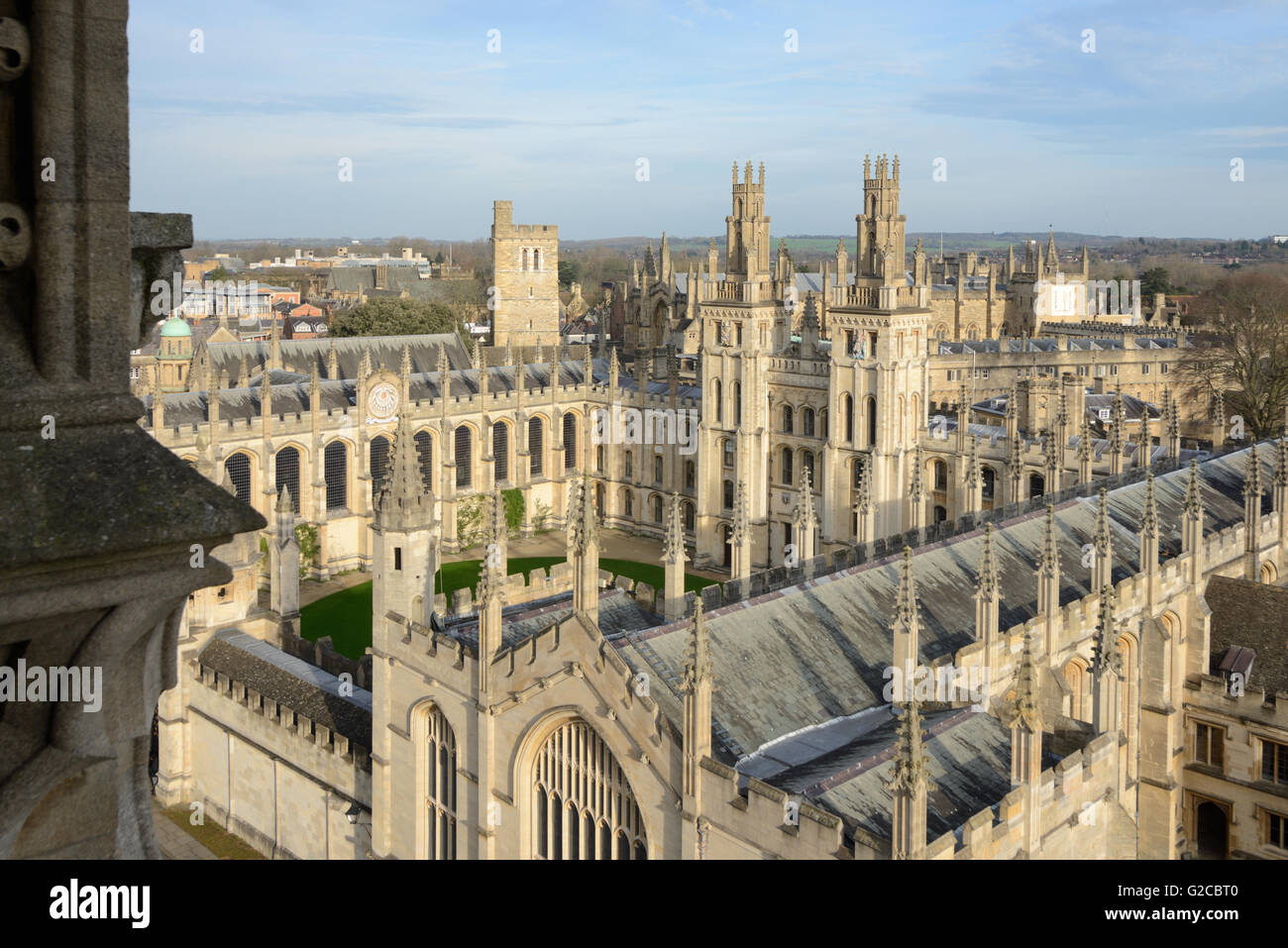 Flèches et toits de All Souls College de l'Université Oxford en Angleterre Banque D'Images