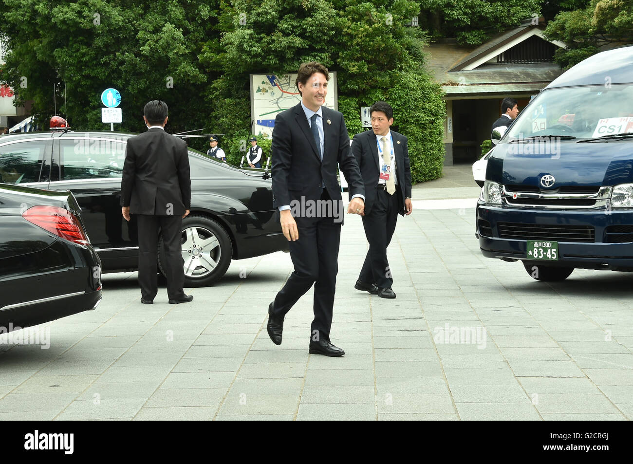 Le premier ministre du Canada, Justin Trudeau arrive pour le Sommet du G7 tour de l'Ise Jingu 26 mai 2016 à Ise, le Japon. Ise Jingu est le plus important lieu de culte de la religion Shinto indigène du Japon. Banque D'Images