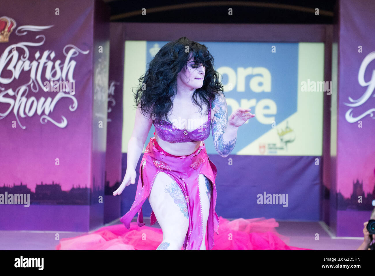 Londres, Royaume-Uni, 28 mai 2016. Alexandra Palace. L'exposition présente plus de 300 artistes de tatouage ainsi que des défilés de mode et de l'étape. Credit : pmgimaging/Alamy Live News Banque D'Images