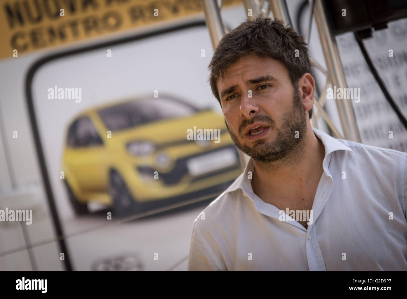 Rome, Italie. 28 mai, 2016. Alessandro Di Battista durant la campagne électorale de Virginie Raggi à Rome. © Andrea Ronchini/Pacific Press/Alamy Live News Banque D'Images