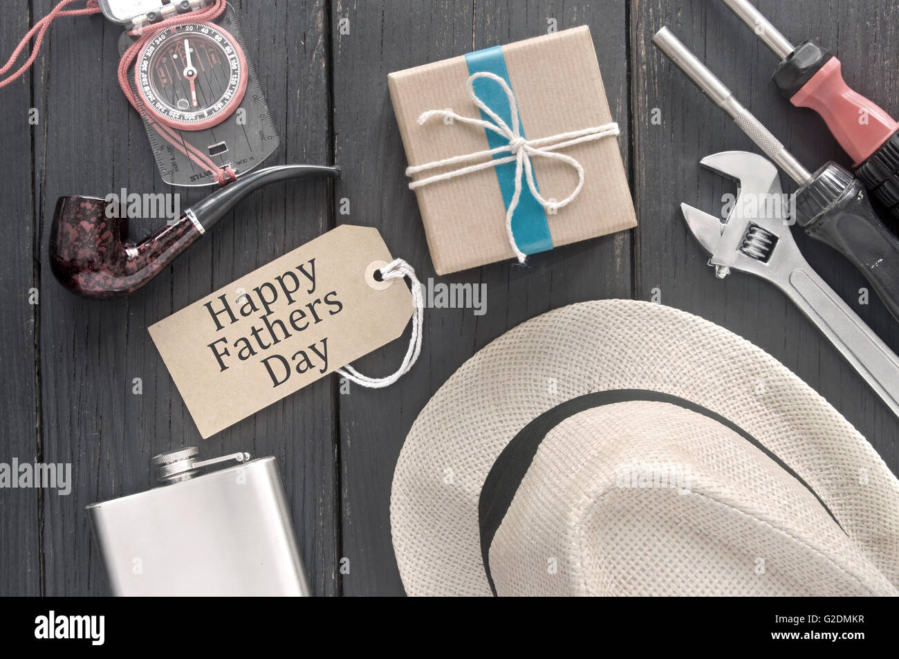 Boîte Cadeau Fête des pères avec une étiquette Banque D'Images