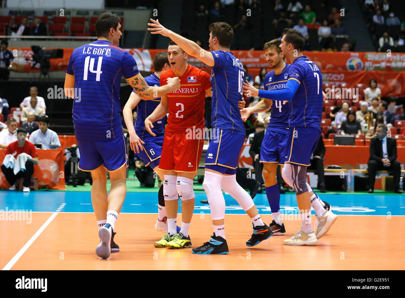 Groupe de l'équipe de France (FRA), 28 mai 2016 - Volley-ball : Men's Volleyball World final pour la qualification aux Jeux Olympiques de Rio de Janeiro 2016 match entre la France 3-1 Chine au Tokyo Metropolitan Gymnasium, Tokyo, Japon. (Photo de Sho Tamura/AFLO SPORT) Banque D'Images