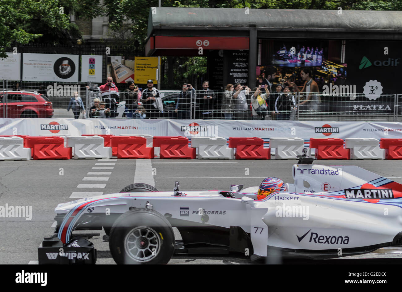 Madrid, Espagne, 29 mai 2016 st. Une Formule 1 lors d'une exposition dans la rue Castellana, Madrid, Espagne. Enrique Davó/Alamy Live News. Banque D'Images