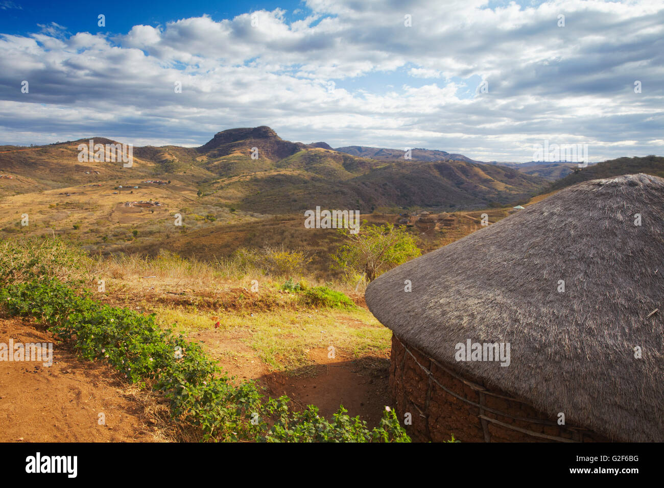 Hutte de village dans les collines, Eshowe, Zululand, KwaZulu-Natal, Afrique du Sud Banque D'Images