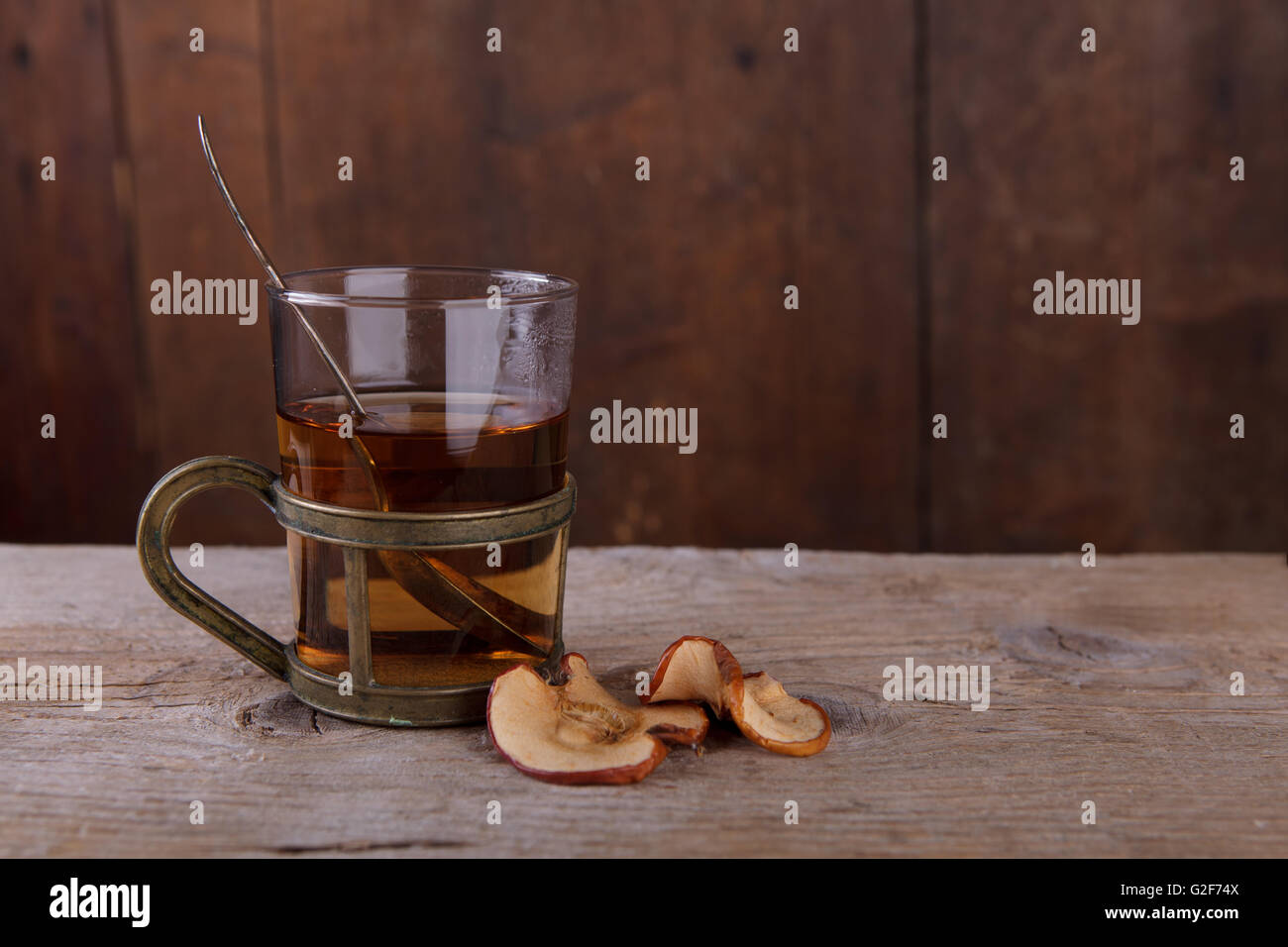 Nature morte avec fruits épicé au thé pour le froid en automne et hiver Banque D'Images
