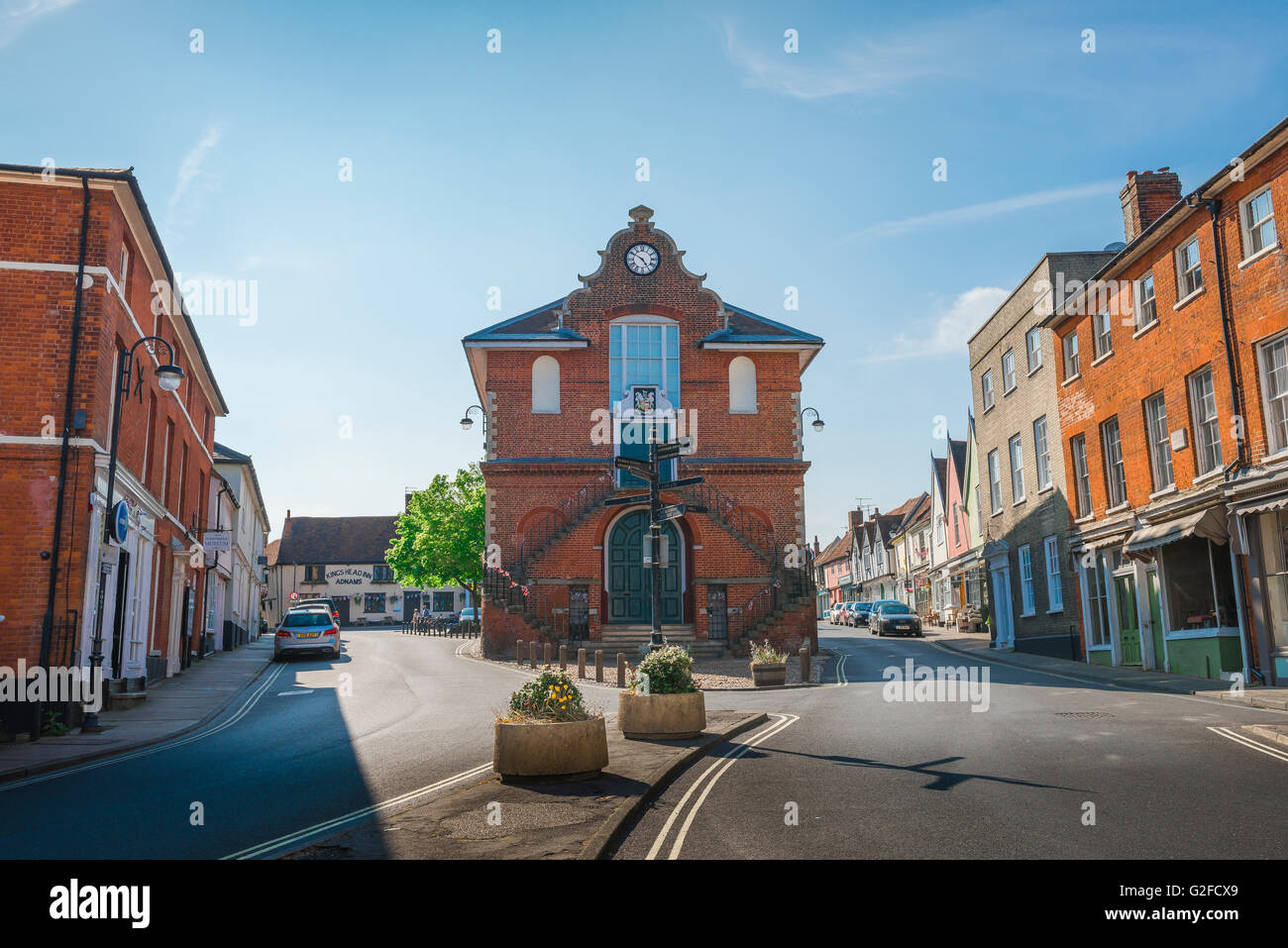 L'architecture de Suffolk, vue de la Ville de conseil à pignons dans le centre de Woodbridge, Suffolk, Angleterre, Royaume-Uni. Banque D'Images