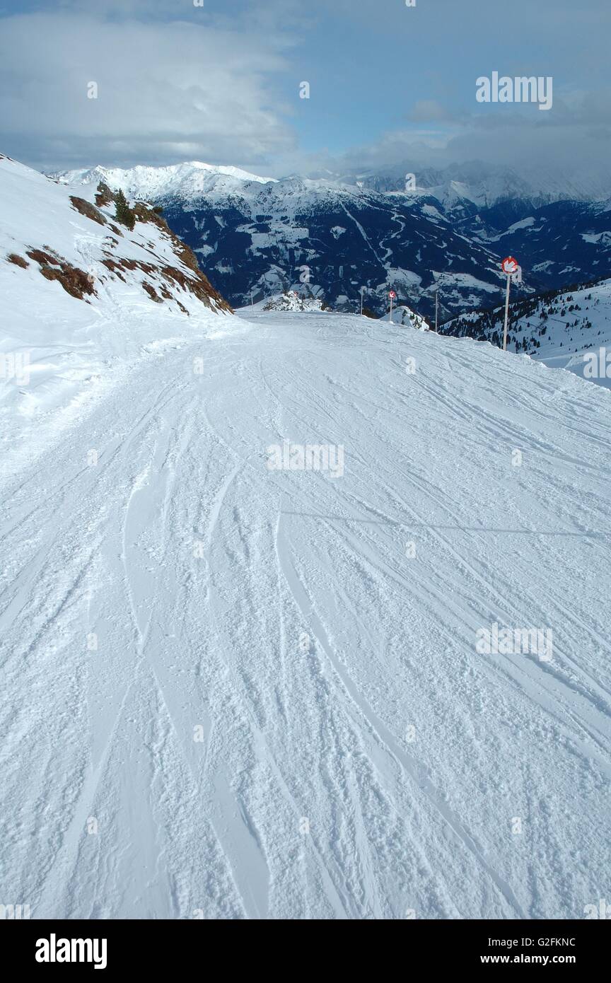 En pente à proximité Alpes Kaltenbach dans vallée du Zillertal en Autriche Banque D'Images