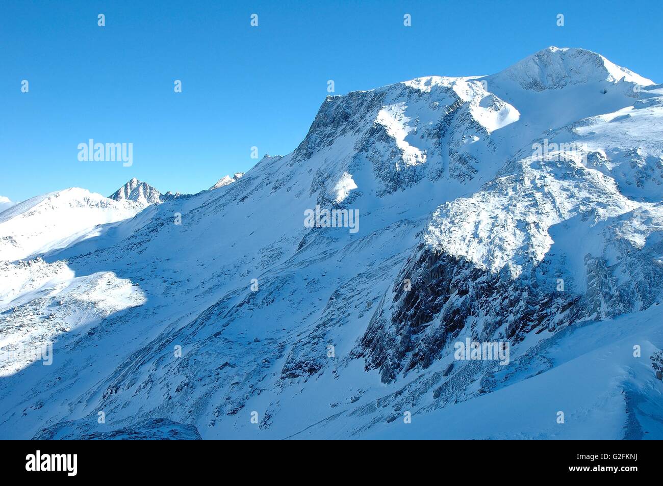 Dans les Alpes à proximité des pics en Hintertux vallée du Zillertal en Autriche Banque D'Images