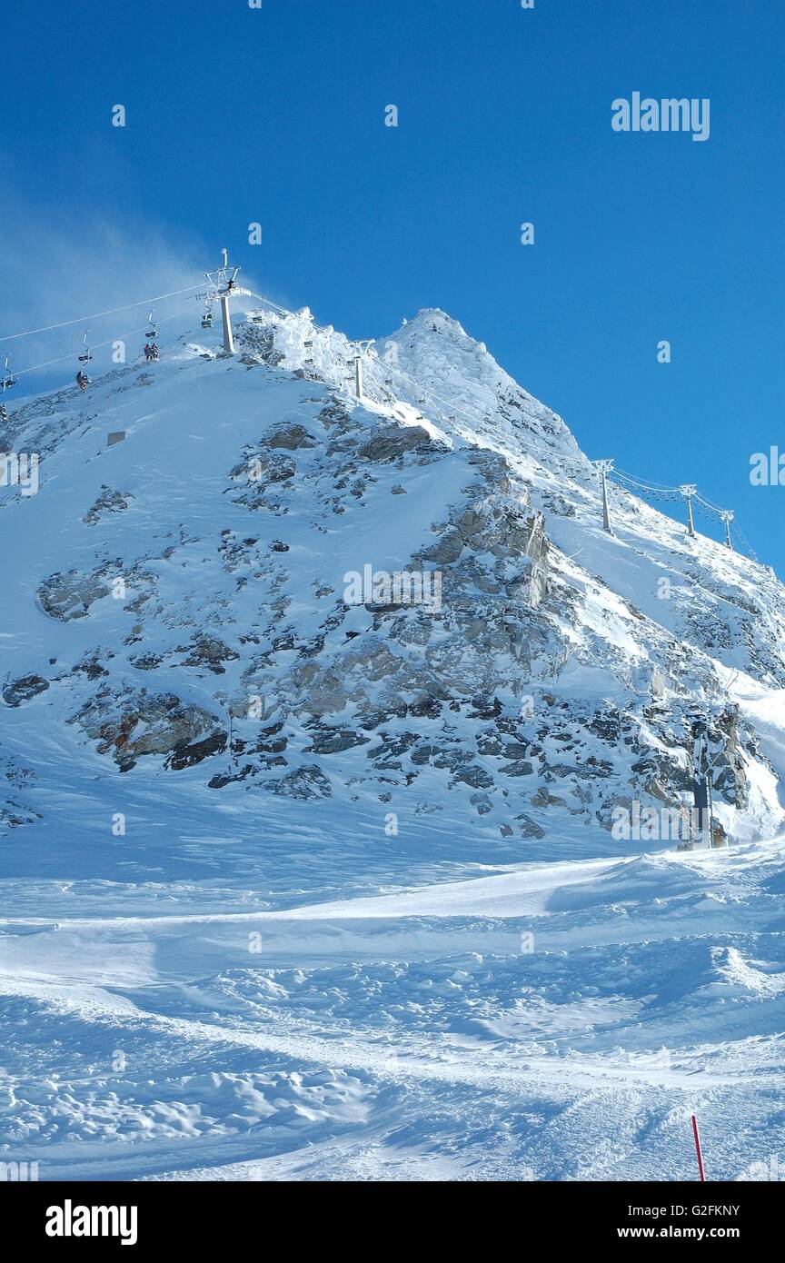 Les remontées mécaniques et à proximité de Hintertux vallée du Zillertal en Autriche Banque D'Images