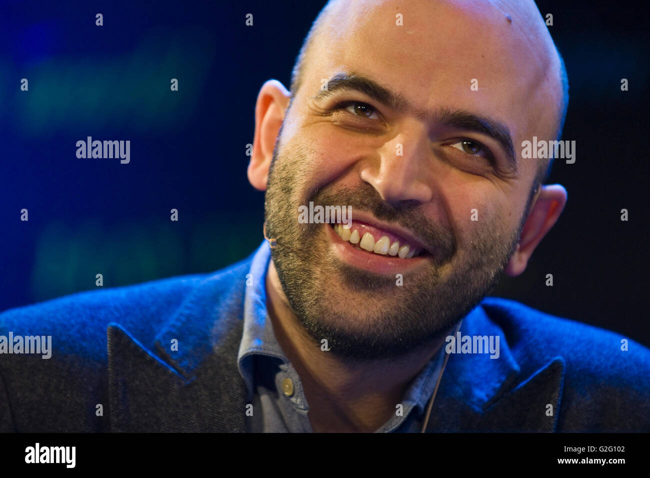 Roberto Saviano journaliste d'& auteur qui a exposé le crime organisé en Italie s'exprimant sur scène à Hay Festival 2016 Banque D'Images