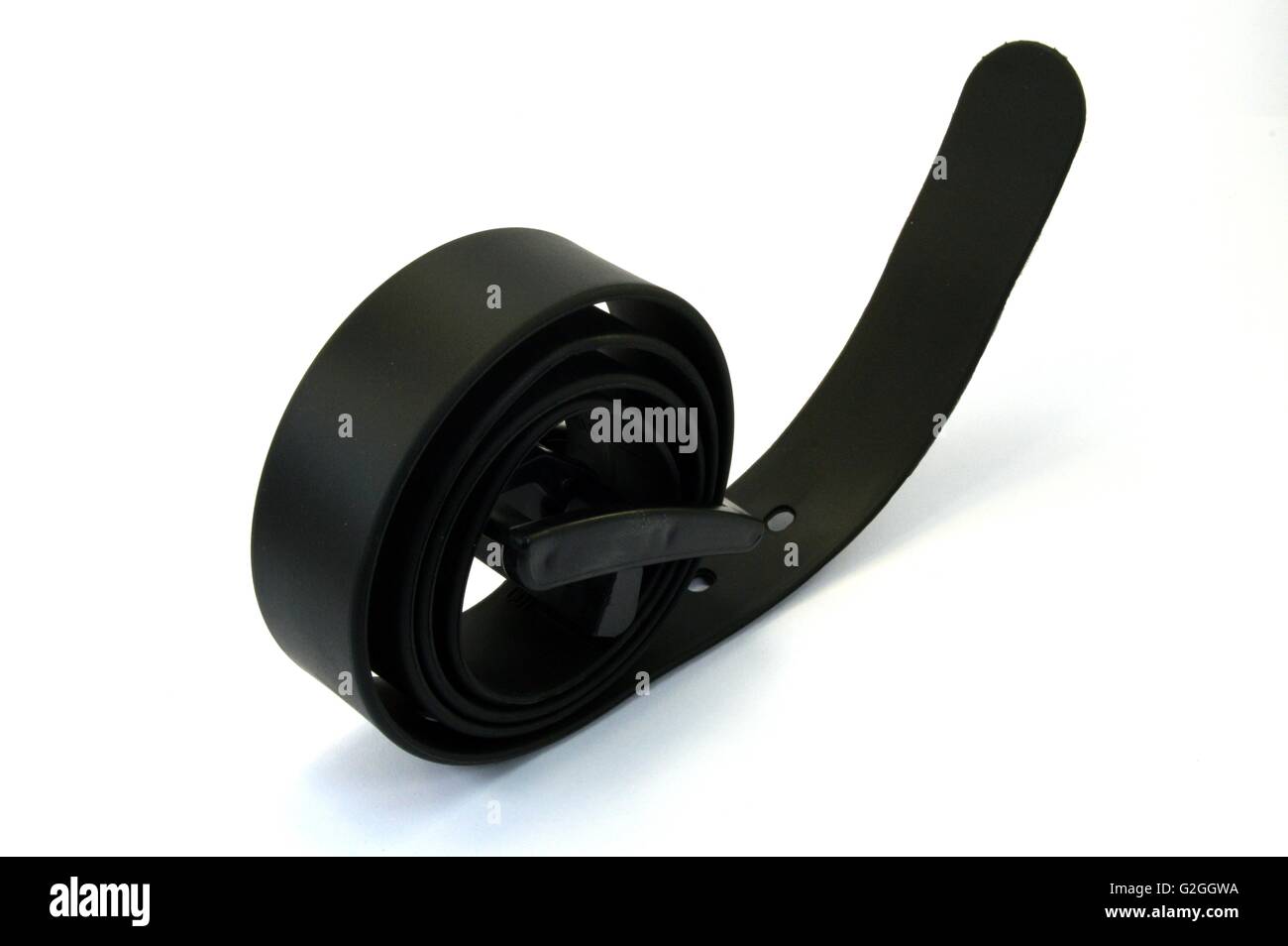 Ceinture de pantalon en plastique de couleur noire. Banque D'Images