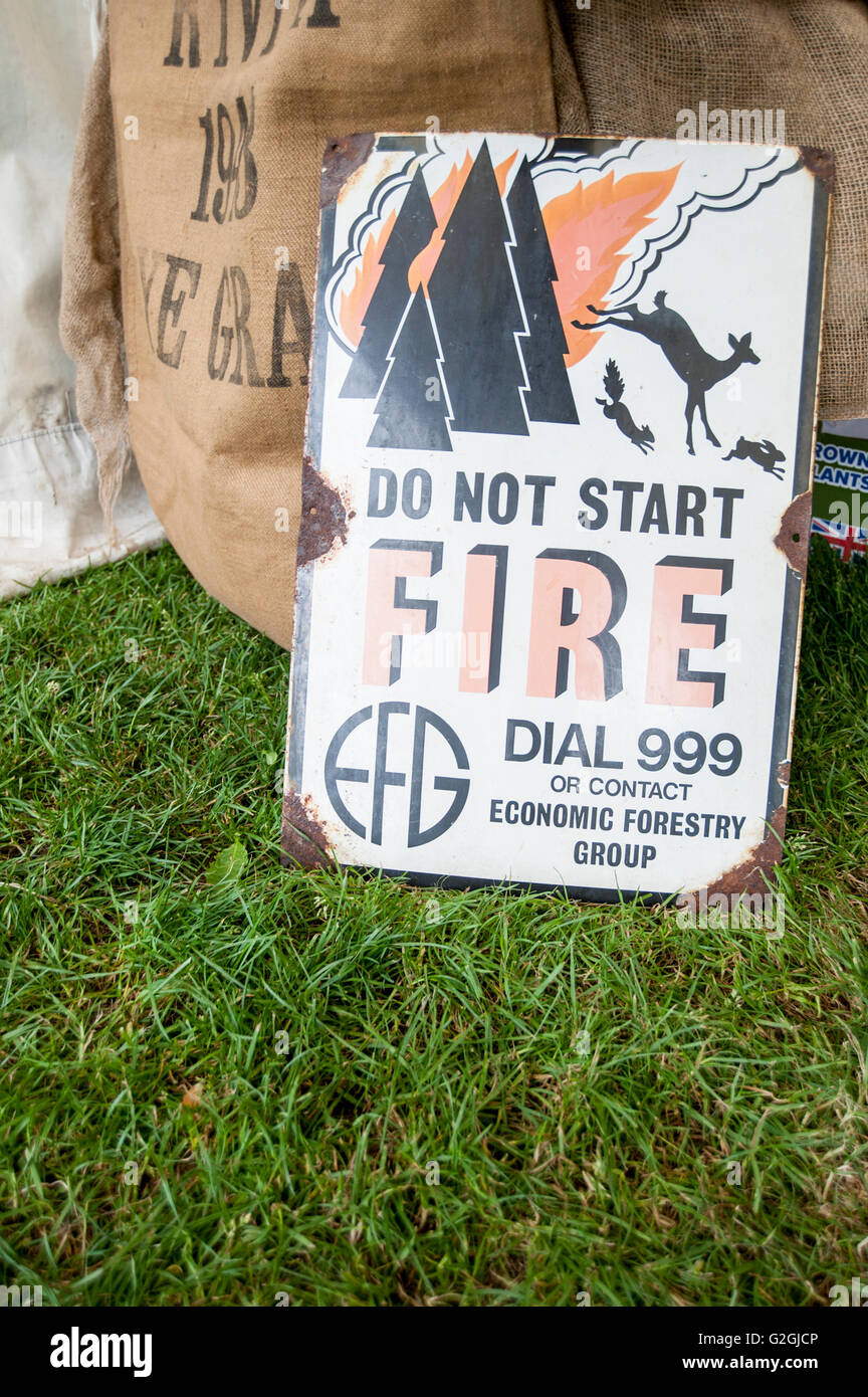 Ancien WW2 Fire Signe Banque D'Images