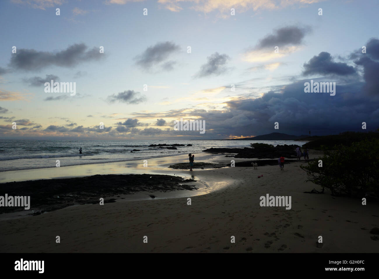 Coucher du soleil photographié dans l'île des Galapagos, Equateur Banque D'Images