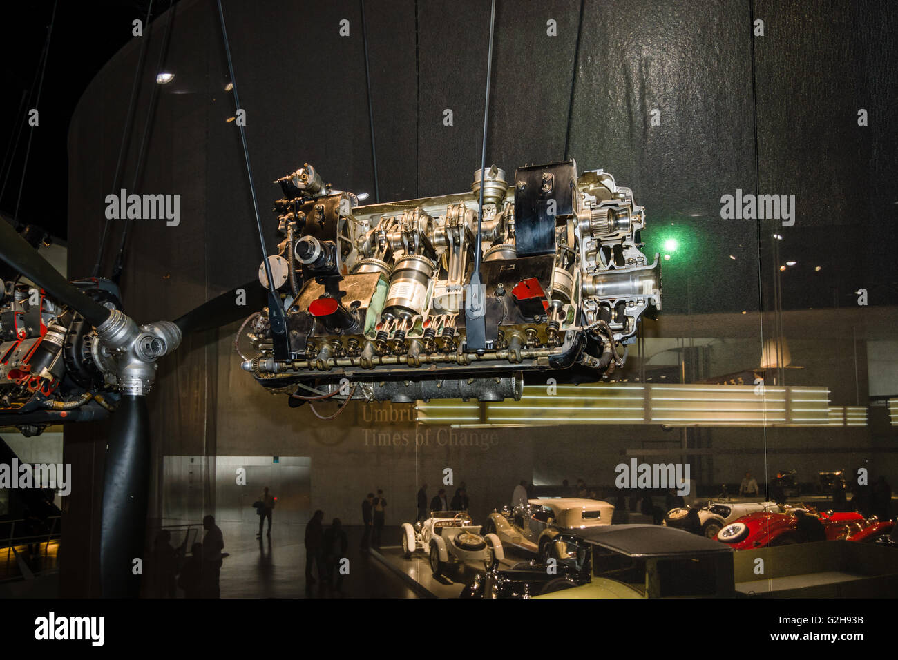 STUTTGART, ALLEMAGNE - Mars 19, 2016 : Mercedes-Benz DB600 aero engine, 1935. Musée Mercedes-Benz. Banque D'Images