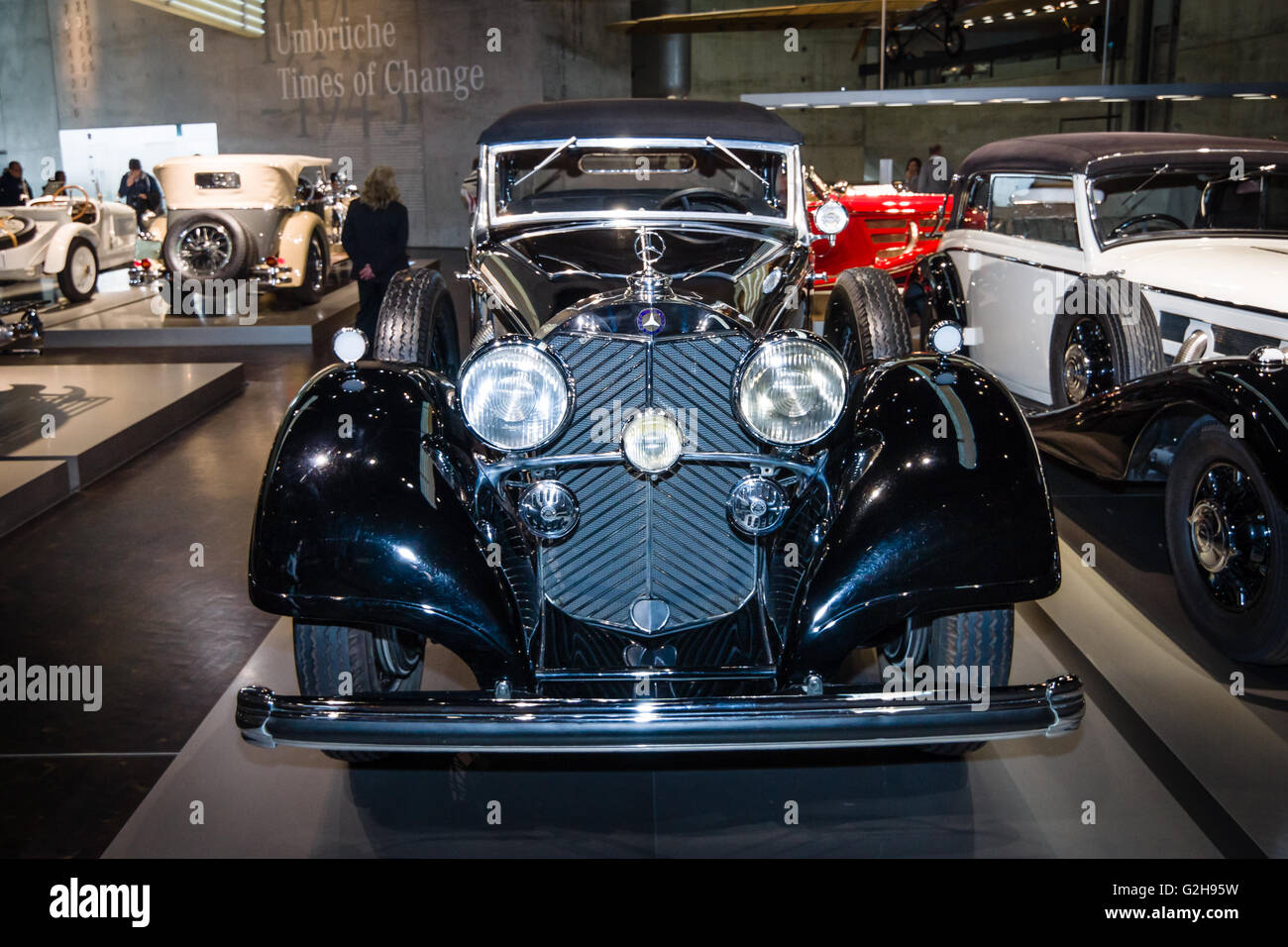 STUTTGART, ALLEMAGNE - Mars 19, 2016 : voiture de luxe pleine grandeur Mercedes-Benz 770 (W07) Grand torpédo Mercedes, 1937. Mercedes-Benz Banque D'Images