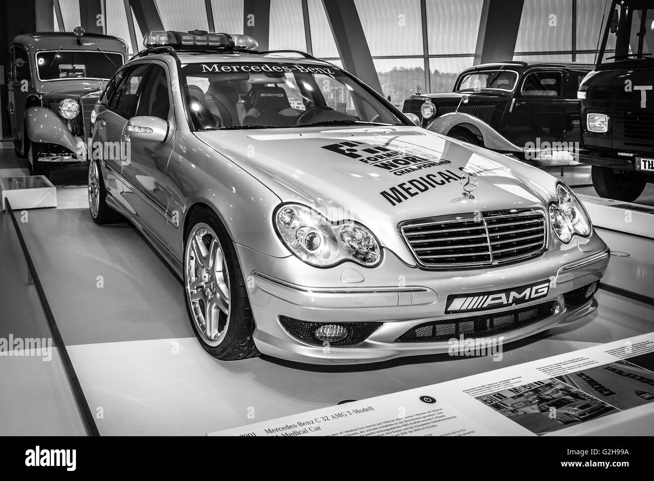 Mercedes-Benz C32 AMG break F1 voiture médicale, 2001. Banque D'Images
