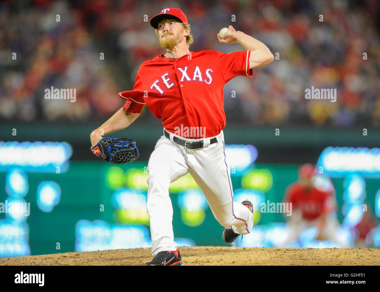 28 mai 2016 : Texas Rangers lanceur droitier Jake Diekman # 41 lors d'un match entre la MLB et les Pirates de Pittsburgh, les Rangers du Texas à Globe Life Park à Arlington, TX Texas battu Pittsburgh 5-2 Albert Pena/CSM Banque D'Images