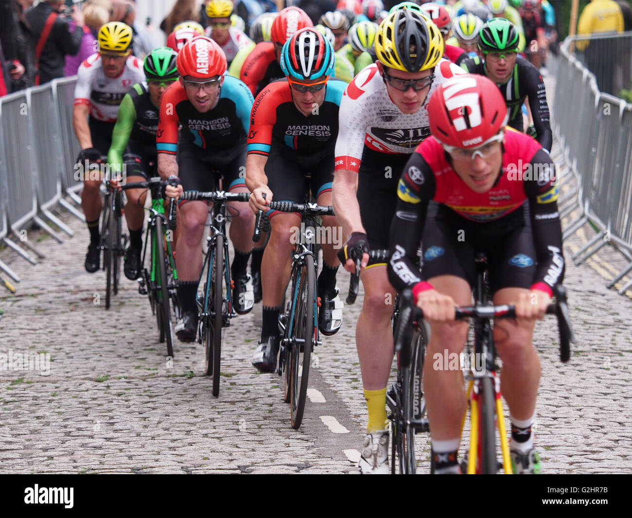 Durham, Royaume-Uni. 31 mai, 2016. Dans la course des concurrents 8e édition de la tournée de l'équipe de la Série Pearl Izumi course à vélo sur la ville de Durham, en Angleterre. Credit : AC Images/Alamy Live News Banque D'Images