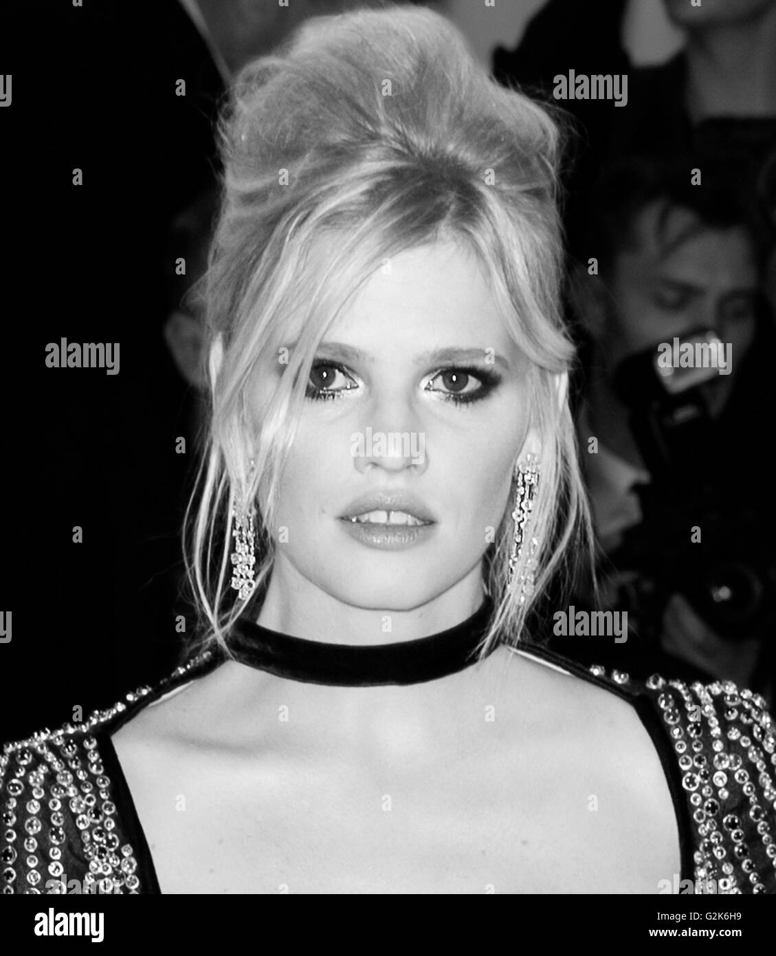 La ville de New York, USA - 2 mai 2016 : Modèle Lara Stone assiste au Gala 2016 s'est réuni Banque D'Images