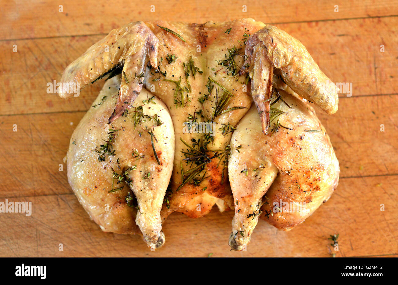 Faire intervenir cuit (papillon) poulet et fines herbes Banque D'Images