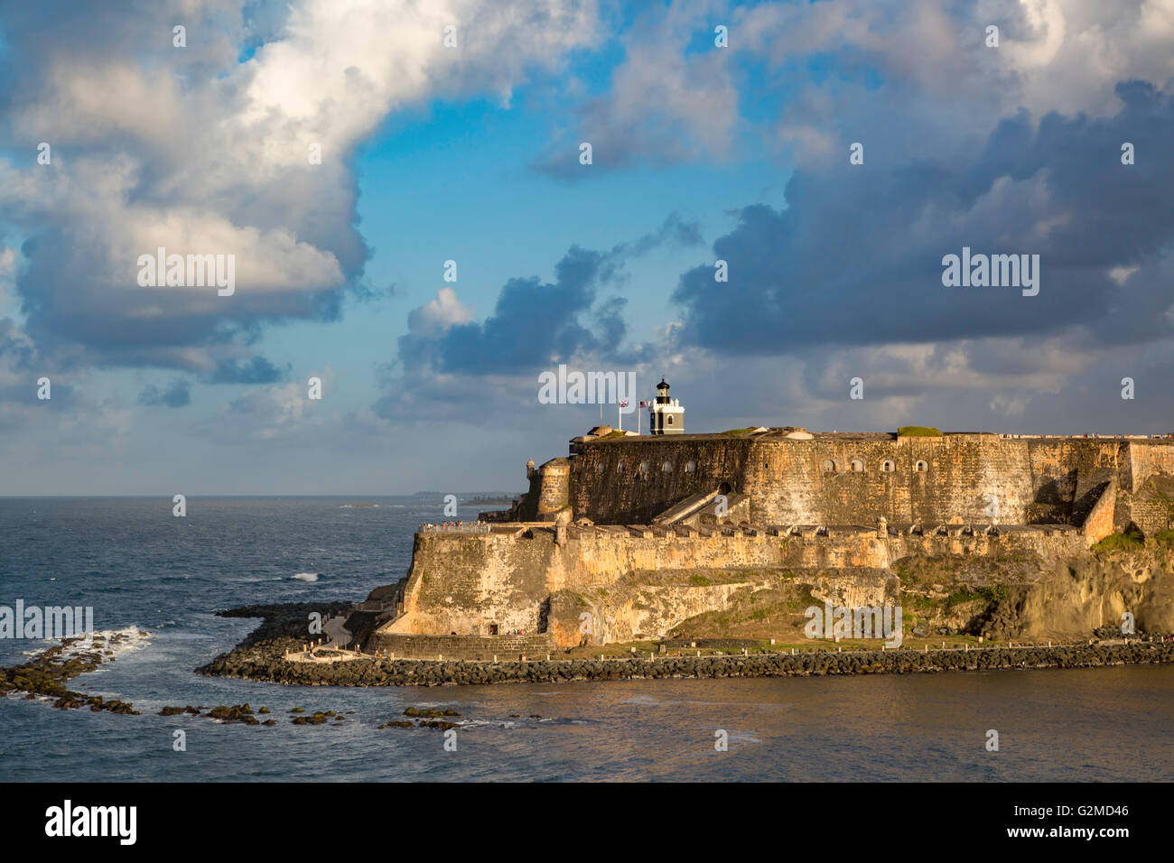 Définition du soleil plus de forteresse El Morro, vieille ville, San Juan, Puerto Rico Banque D'Images