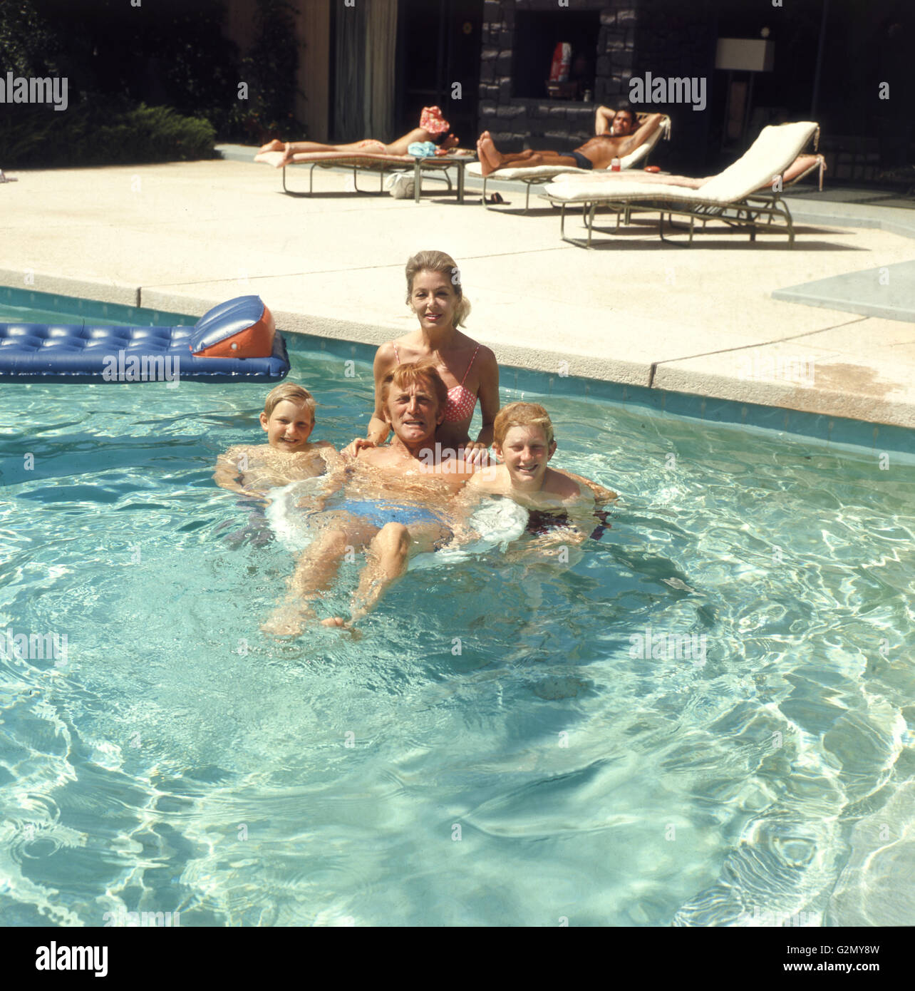 Kirk Douglas et de la famille Banque D'Images