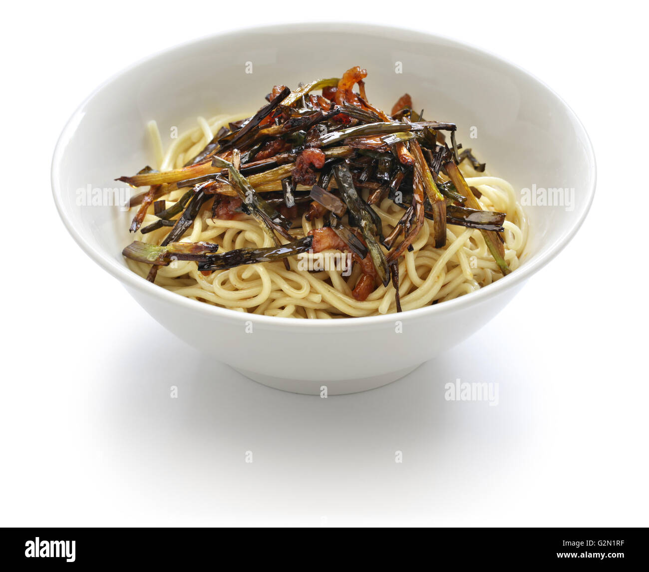 Nouilles avec de l'huile de l'oignon vert et la sauce soja, le chinois Shanghai Food Banque D'Images