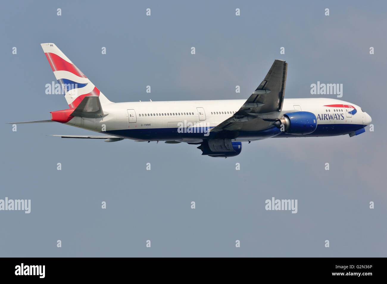 British Airways Boeing 767-200ER G-YMMK au départ de l'aéroport Heathrow de Londres, UK Banque D'Images