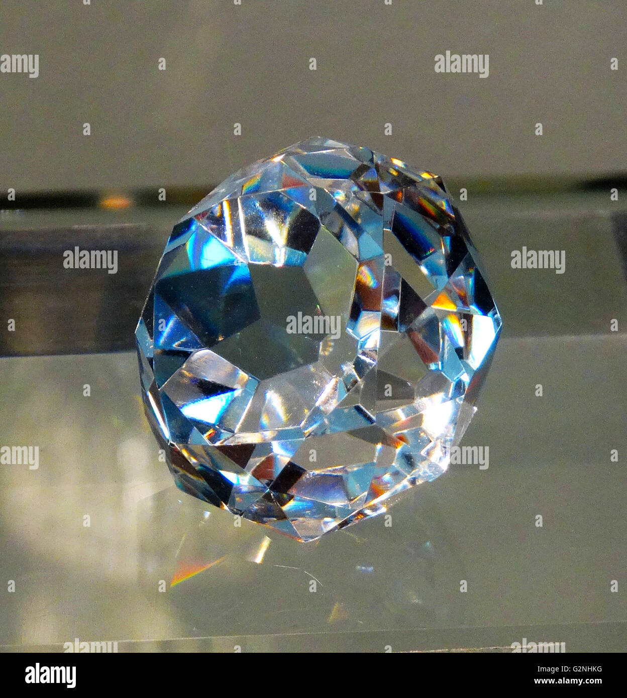 L'Pramaha Vichien Maui diamond, mesurée à 105 carats. Datée 2014 Banque D'Images
