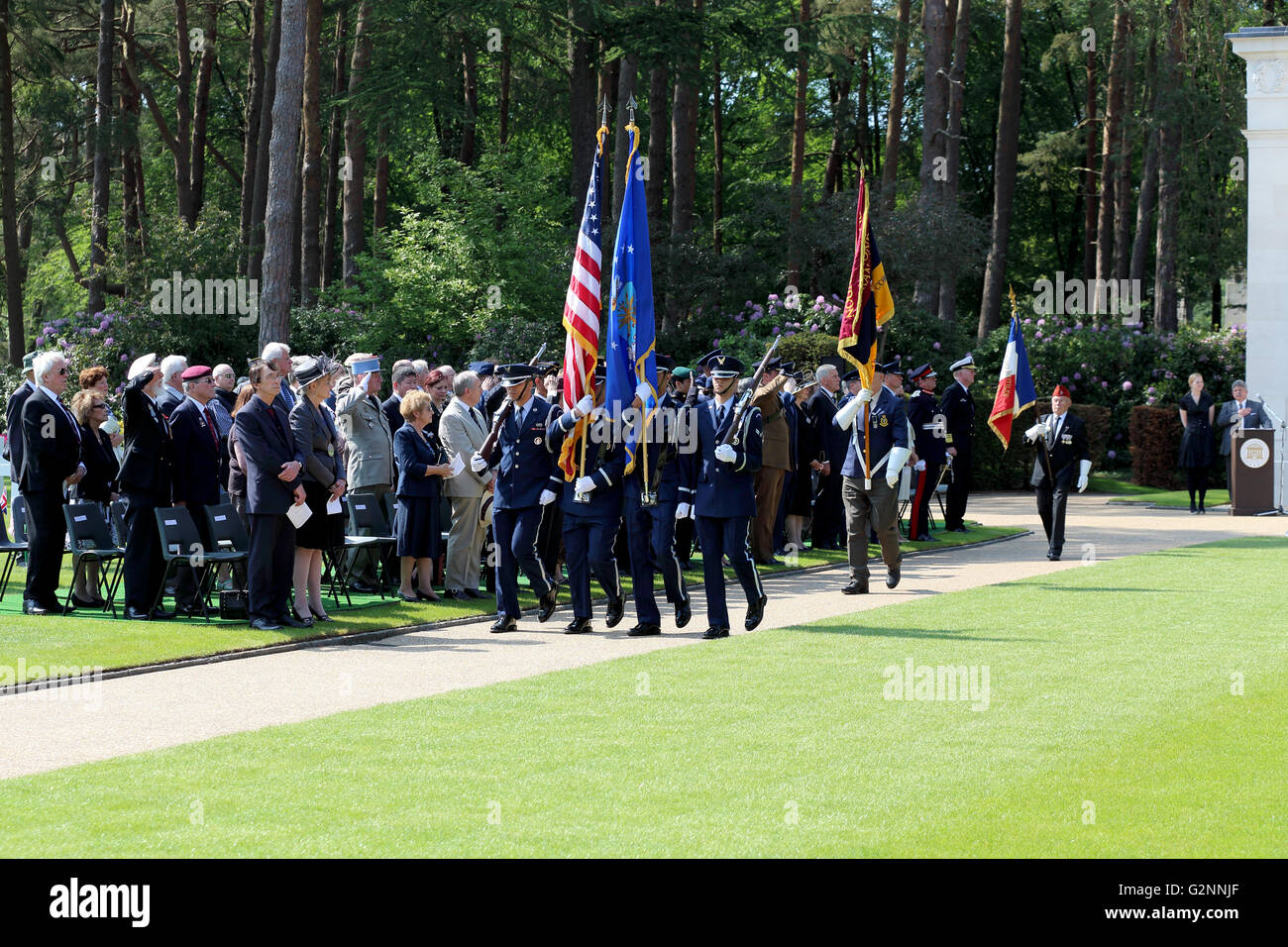 2016 American Memorial Service au cimetière militaire de Brookwood UK : Color Guard 422 USAF ABG conduire aasp Banque D'Images
