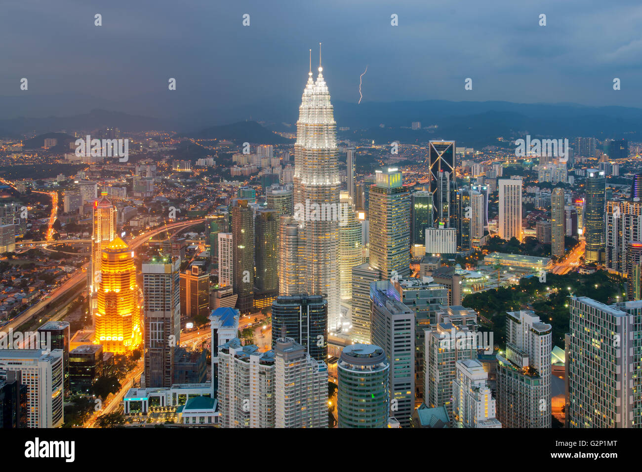 La ville de Kuala Lumpur en Malaisie skyline at Dusk Banque D'Images