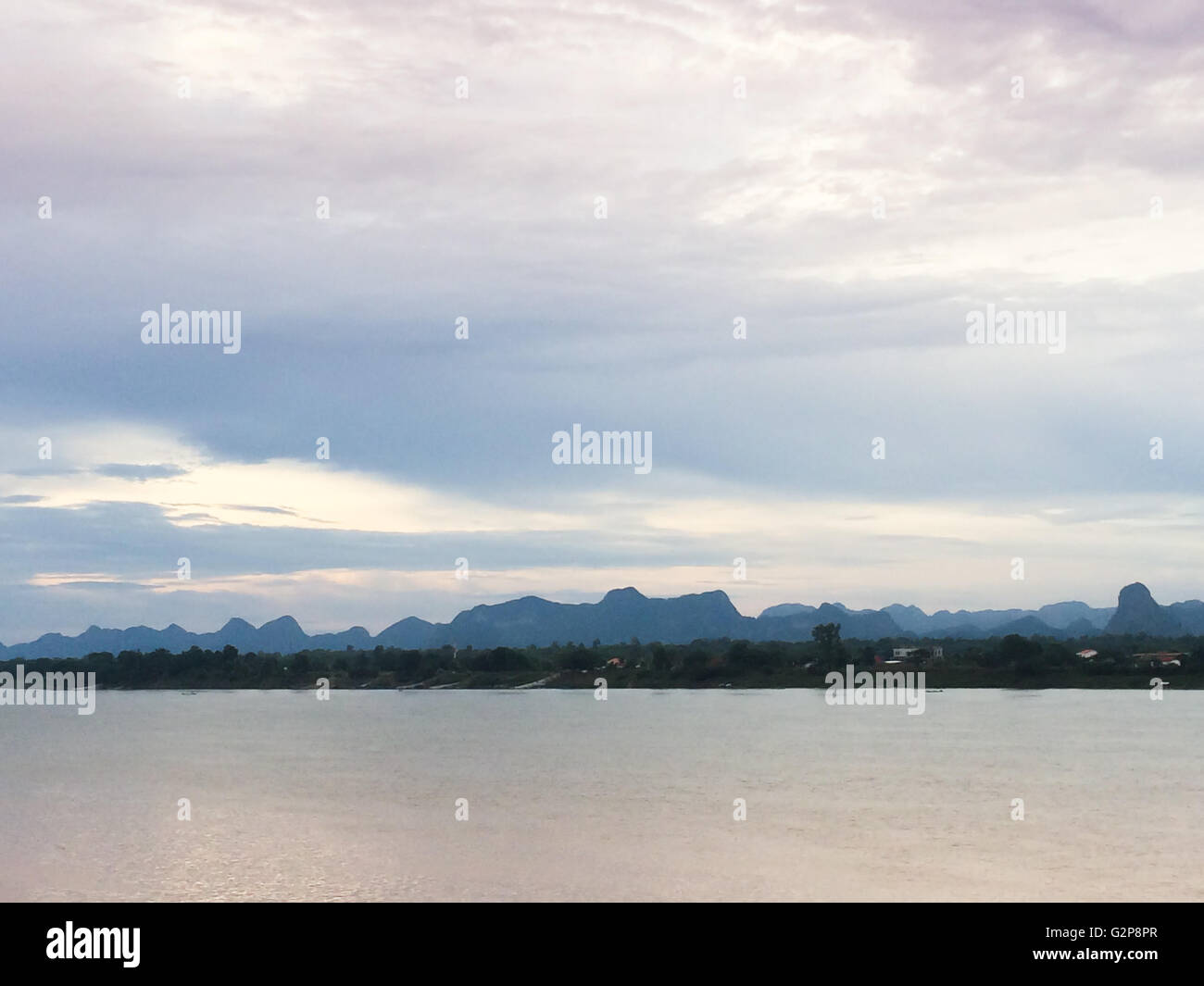 Vue sur la rivière du Mékong prendre de Udon Thani, Thaïlande, province stock photo Banque D'Images