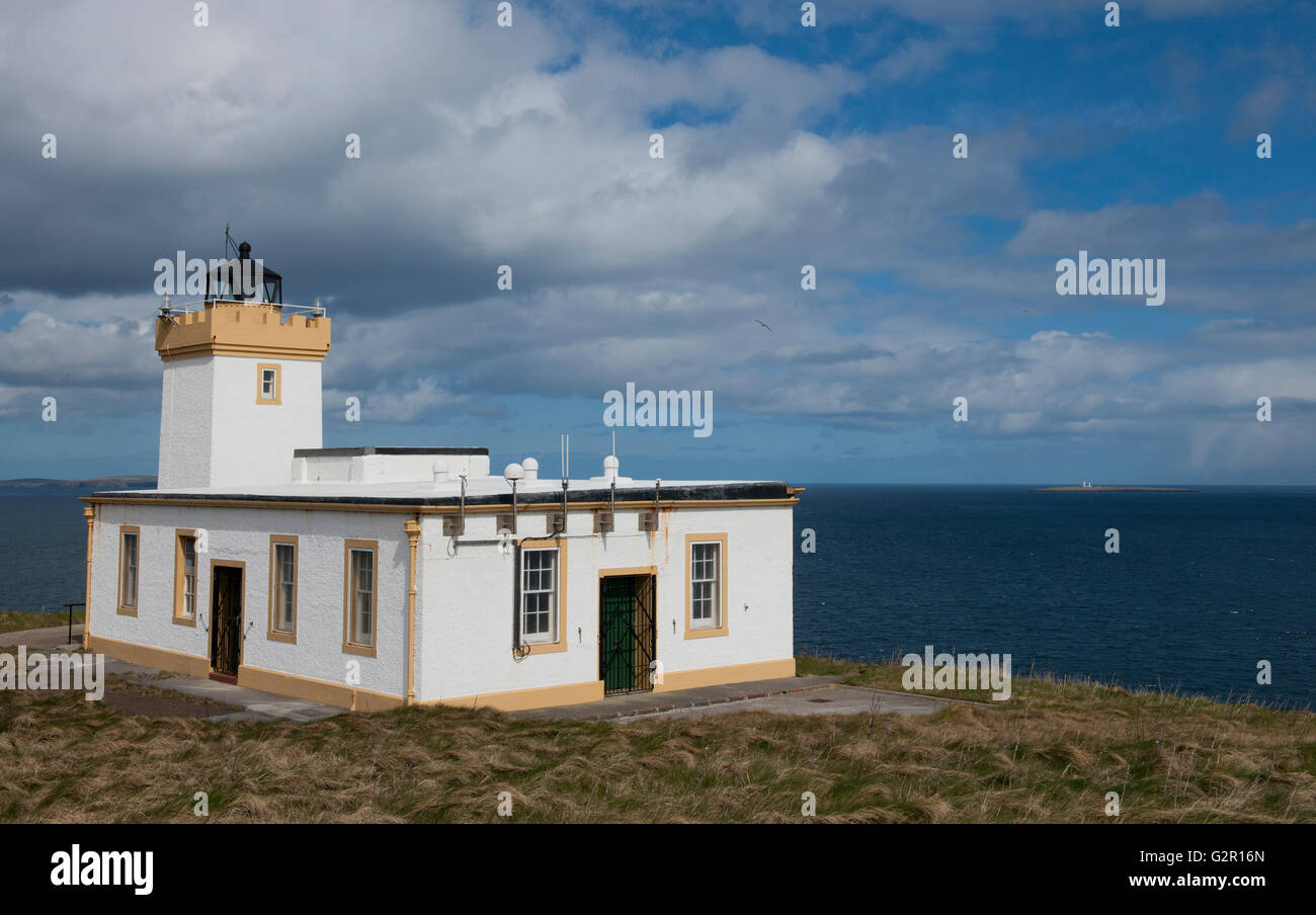 Duncansby Head Lighthouse, Duncansby Head, Caithness, Ecosse, Royaume-Uni. Banque D'Images